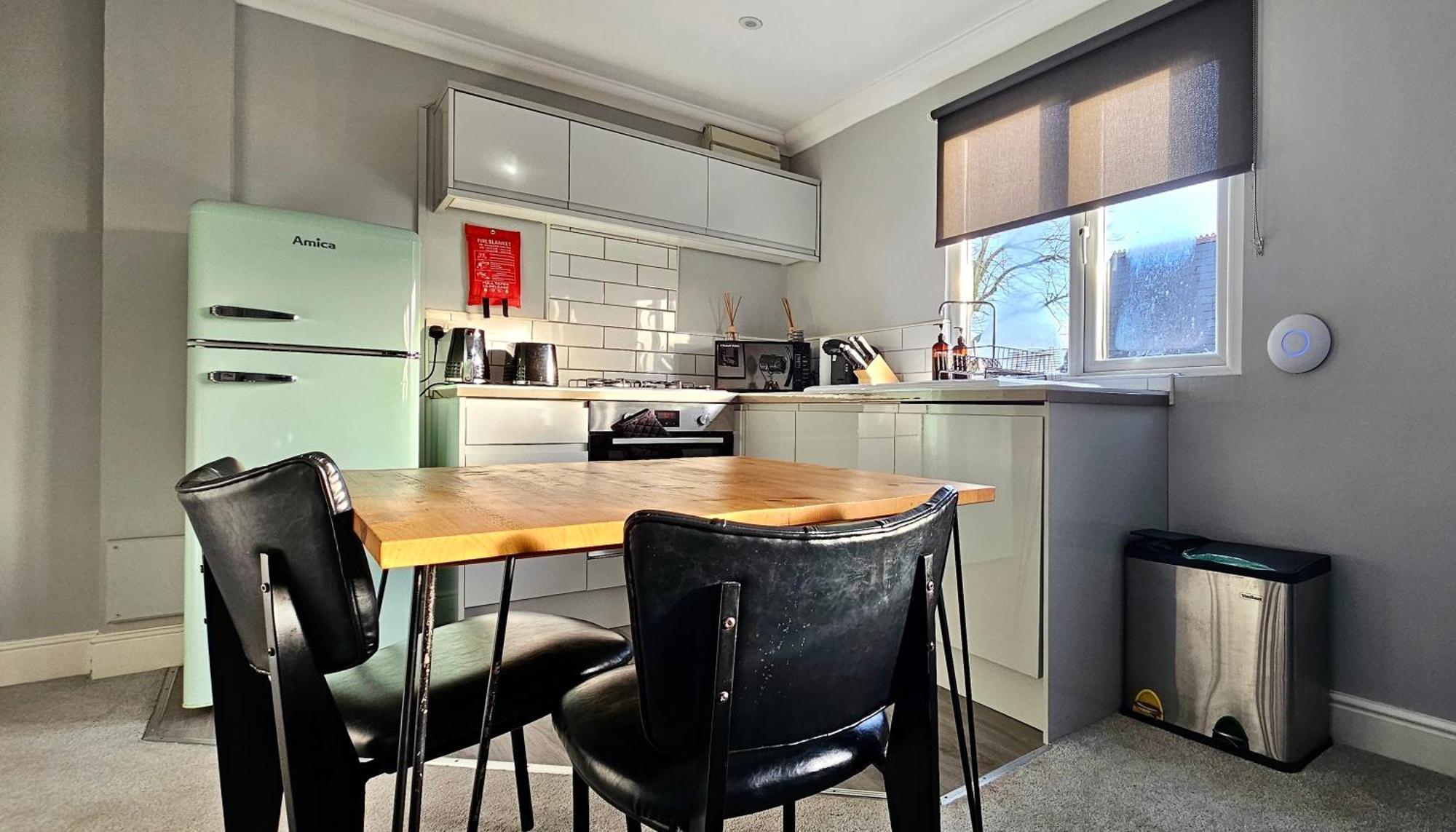 Victoria House By Switchback Stays Cardiff Bagian luar foto